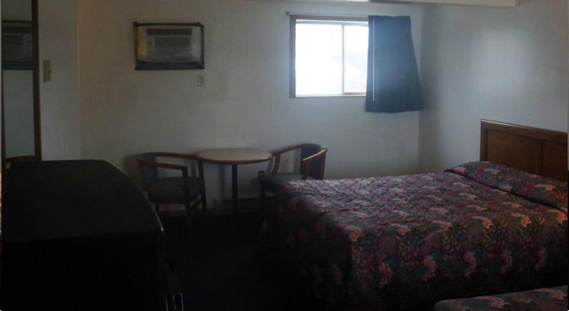 Curry's Motel Inn Hotel single Bedroom